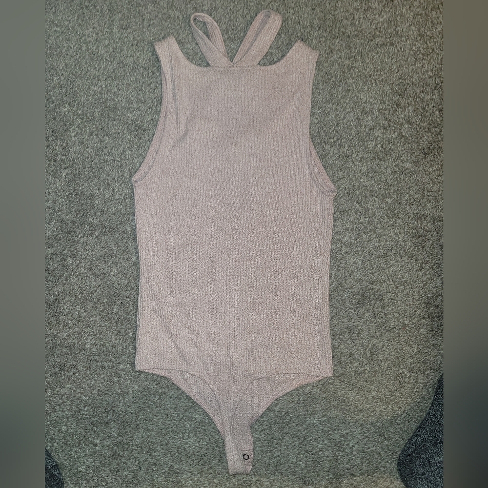 Express deep V cross front bodysuit - Picture 2 of 4